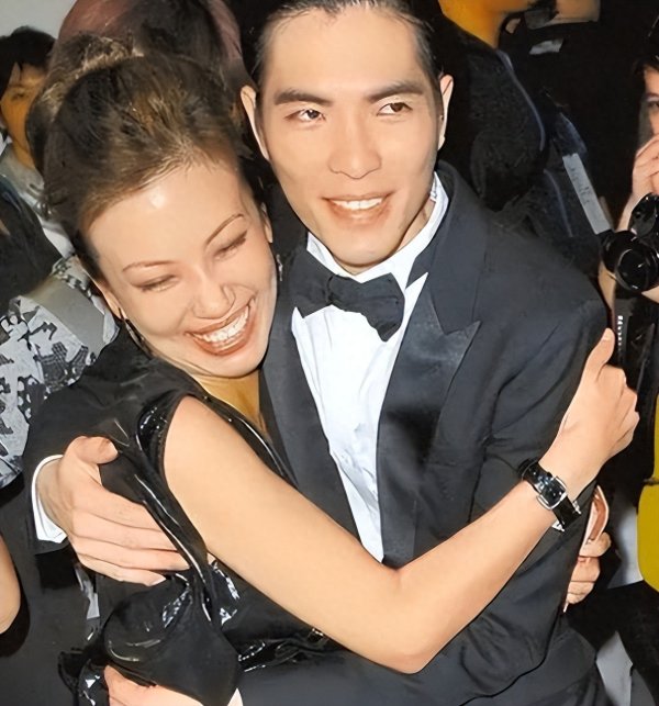 恒瑞盈 结婚2年，萧敬腾和林有慧的婚姻生活答案不言而喻